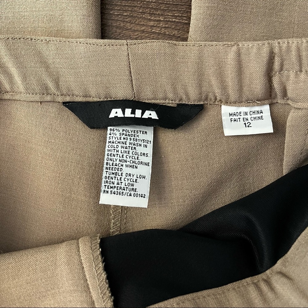 Vintage Tan High Waisted Trousers Pants - Picture 10 of 10